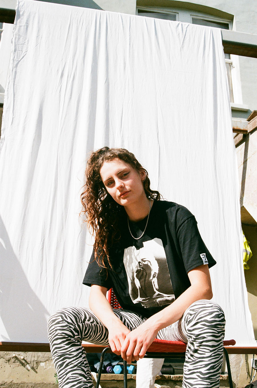 Black tee